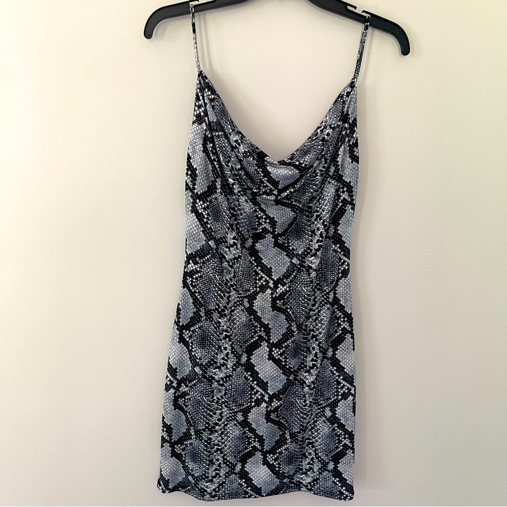 Bodycon Snake Print Mini Dress in Blue